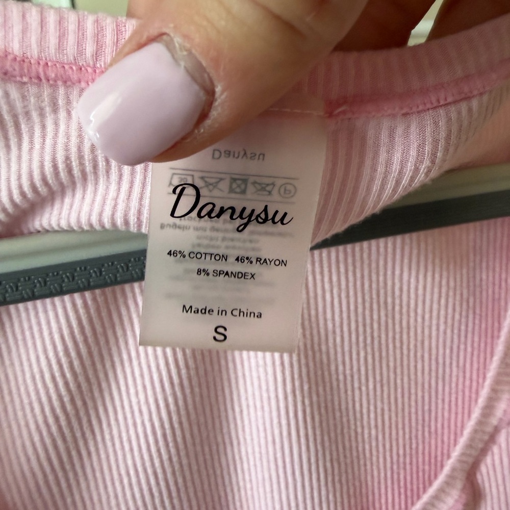 Pink Ribbed Tank Top - Picture 3 of 3